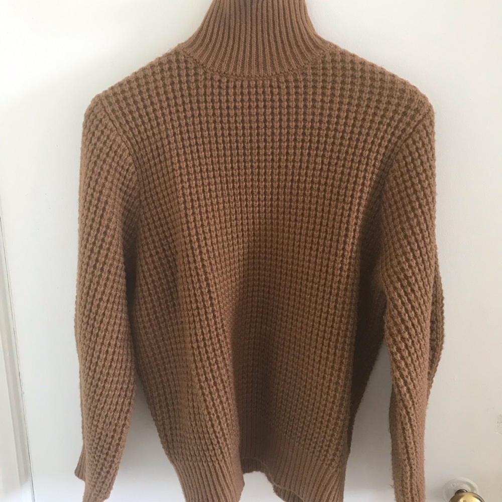 Zara M high neck turtleneck in caramel